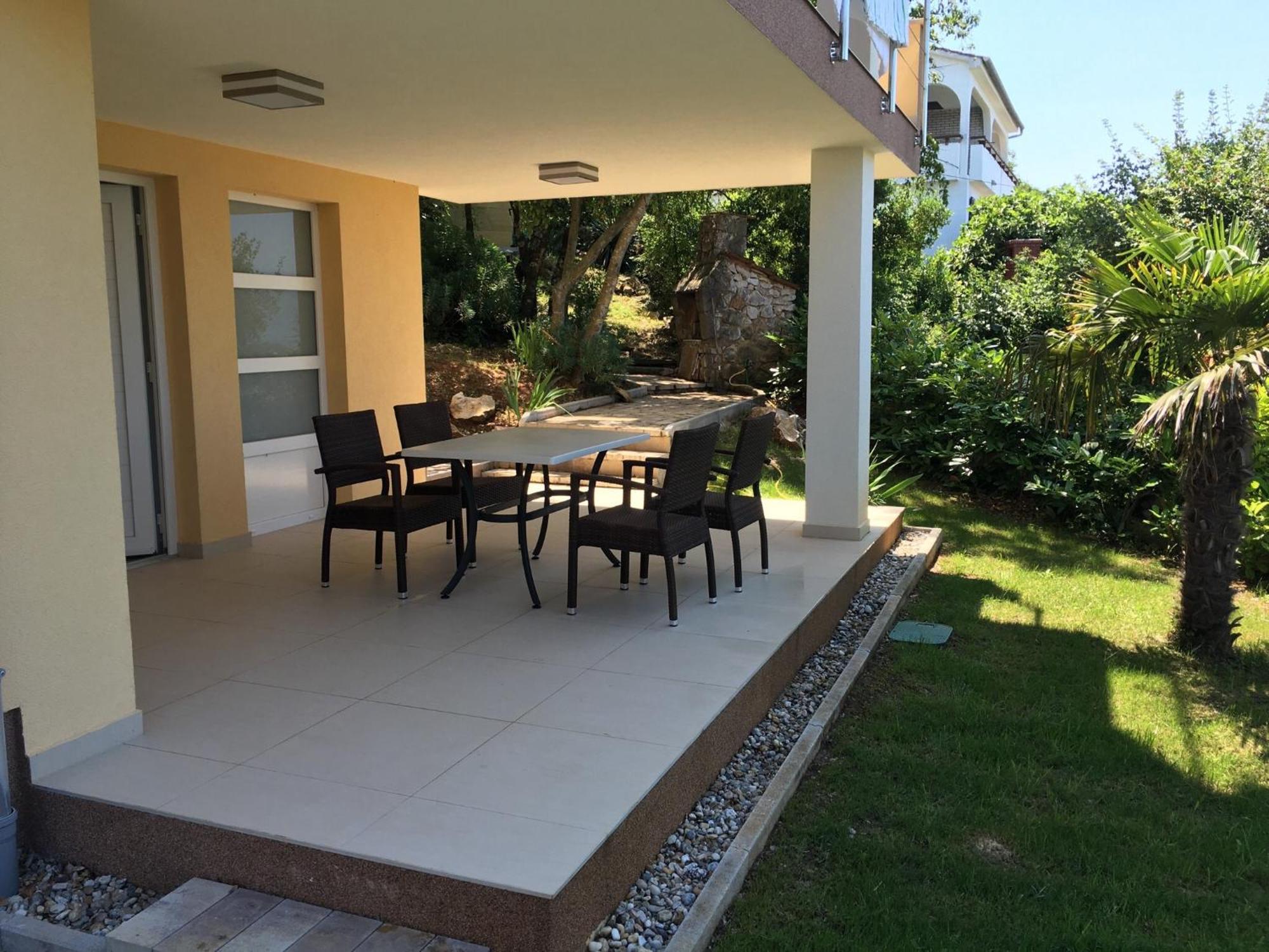 Villa Rudy Holiday Home Njivice Exterior photo
